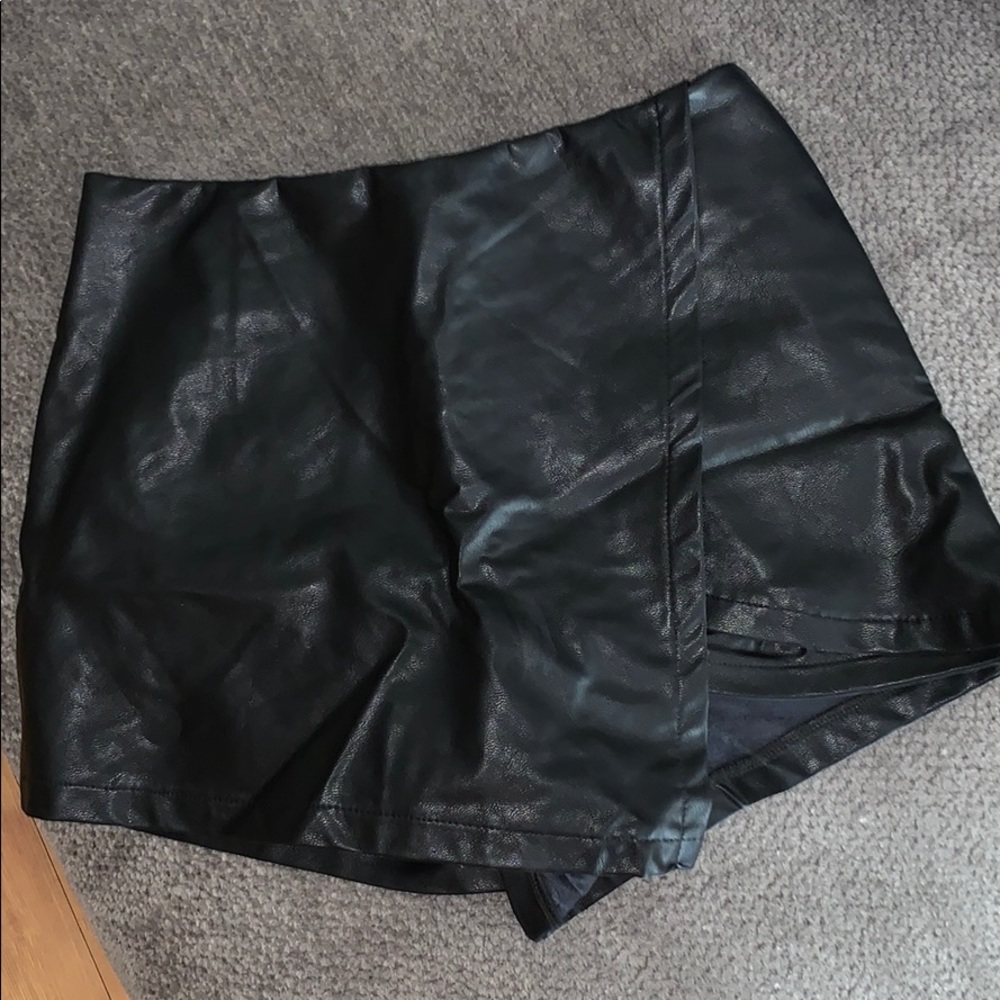 Boutique Leather skort